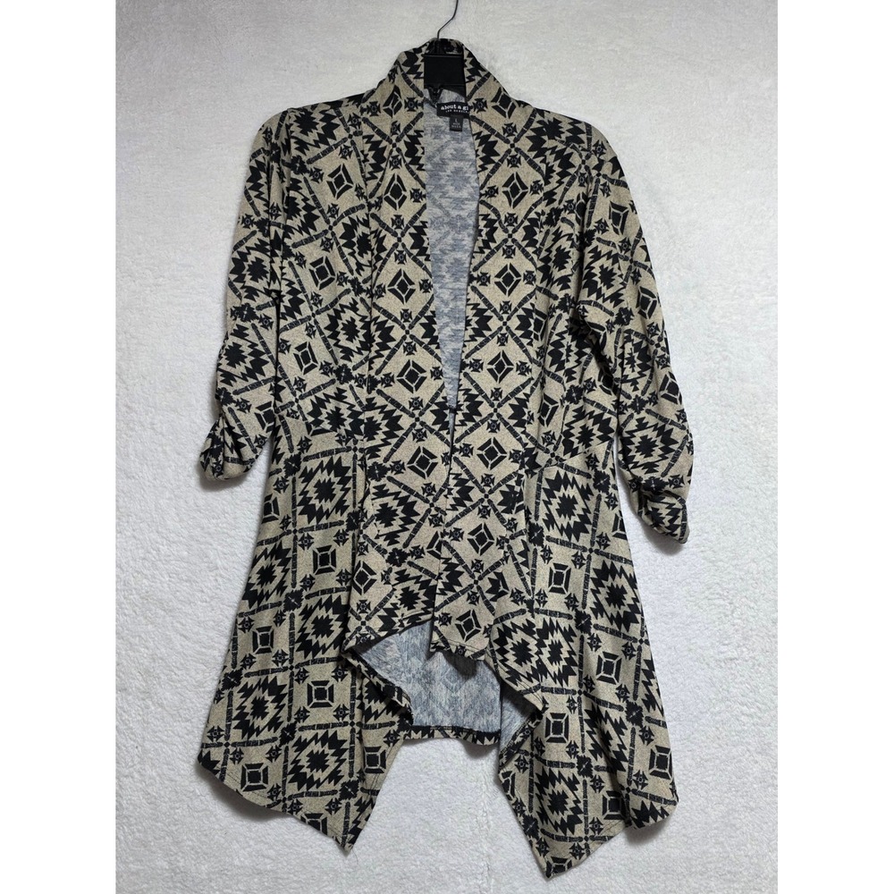 About a Girl Los Angeles Tribal Geometric Open Front Cardigan Tan Black Large